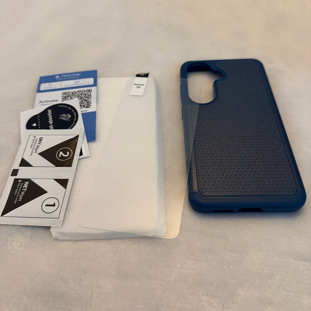 Blue Phone Case with Accessories Samsung Galaxy S26